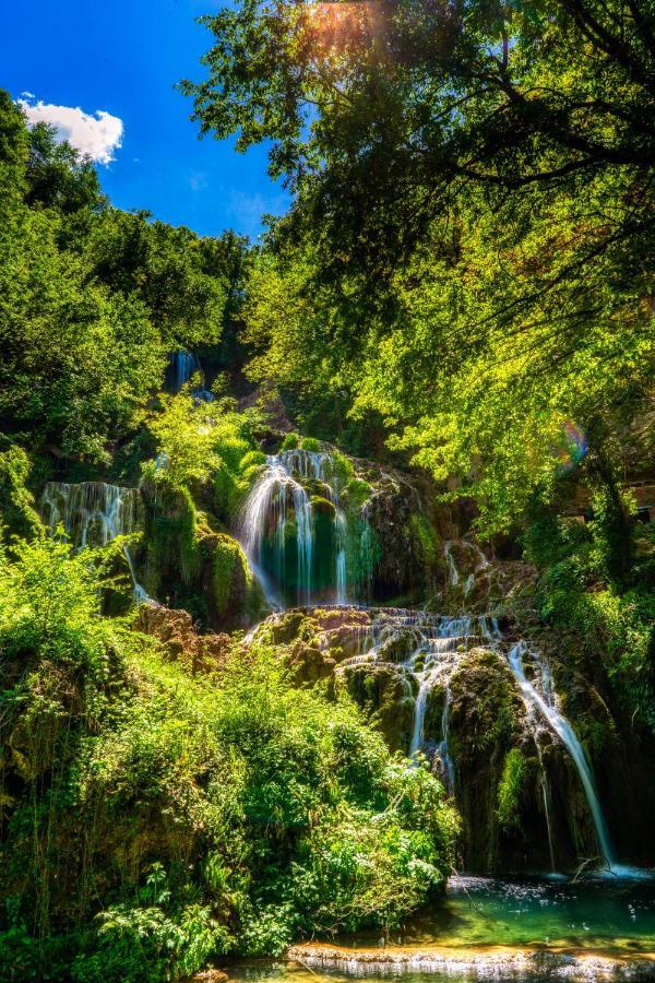 Крушун - Единствена На Метри От Водопадите, Krushun - The Only Stay Just Meters From The Waterfalls Kruszuna Zewnętrze zdjęcie