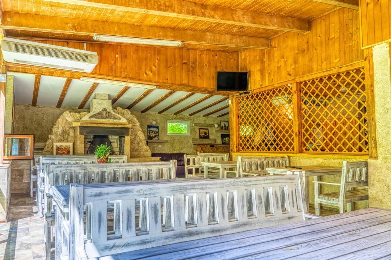 Крушун - Единствена На Метри От Водопадите, Krushun - The Only Stay Just Meters From The Waterfalls Kruszuna Zewnętrze zdjęcie