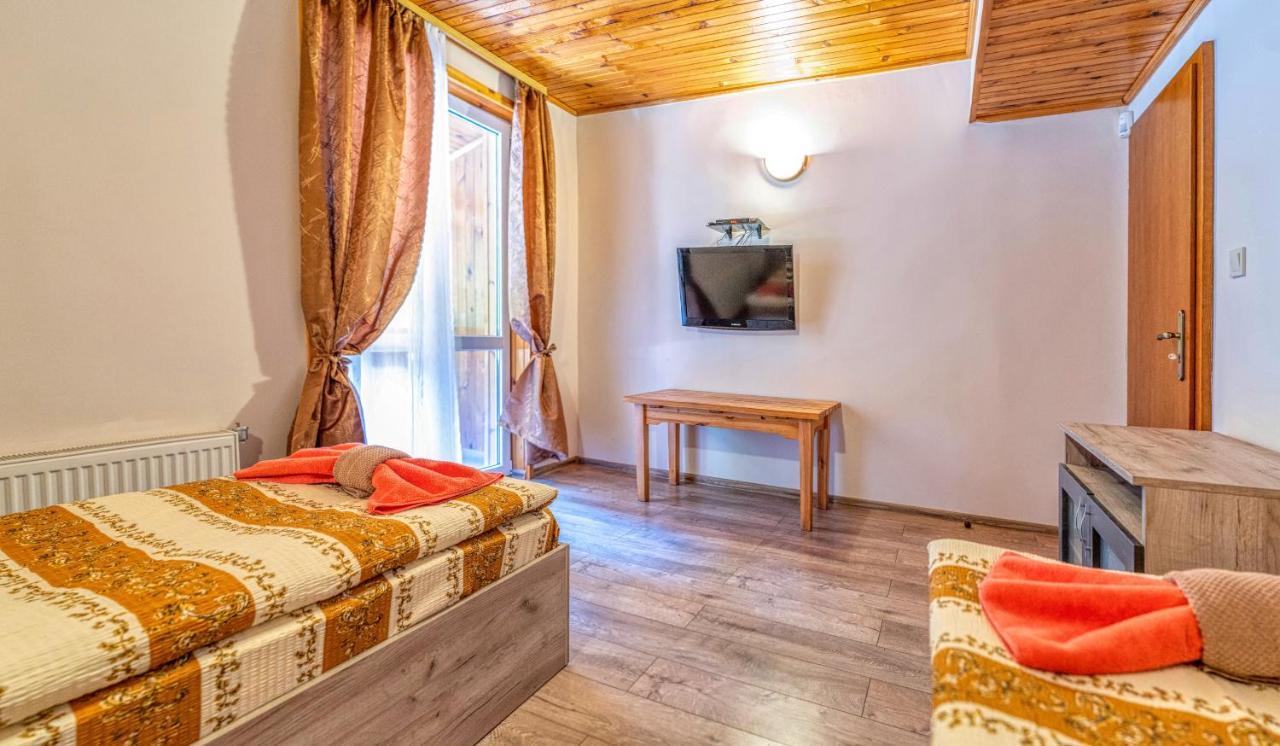 Крушун - Единствена На Метри От Водопадите, Krushun - The Only Stay Just Meters From The Waterfalls Kruszuna Zewnętrze zdjęcie