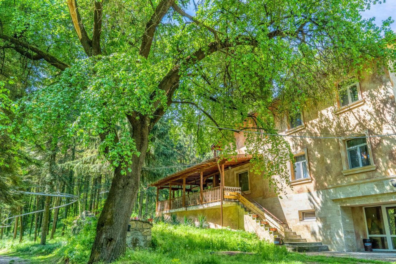 Крушун - Единствена На Метри От Водопадите, Krushun - The Only Stay Just Meters From The Waterfalls Kruszuna Zewnętrze zdjęcie